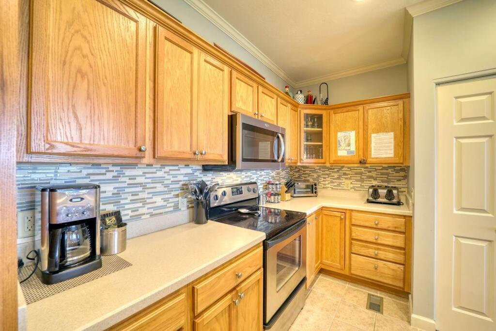 Bucket List Views Sugar Mountain Private Condo - 2Bed, 2Bath, Sleeps 6, Panoramic Views Of Mountains From Large Deck, Short Drive To Shopping, Restaurants, Cafes & Banner Elk Town מראה חיצוני תמונה
