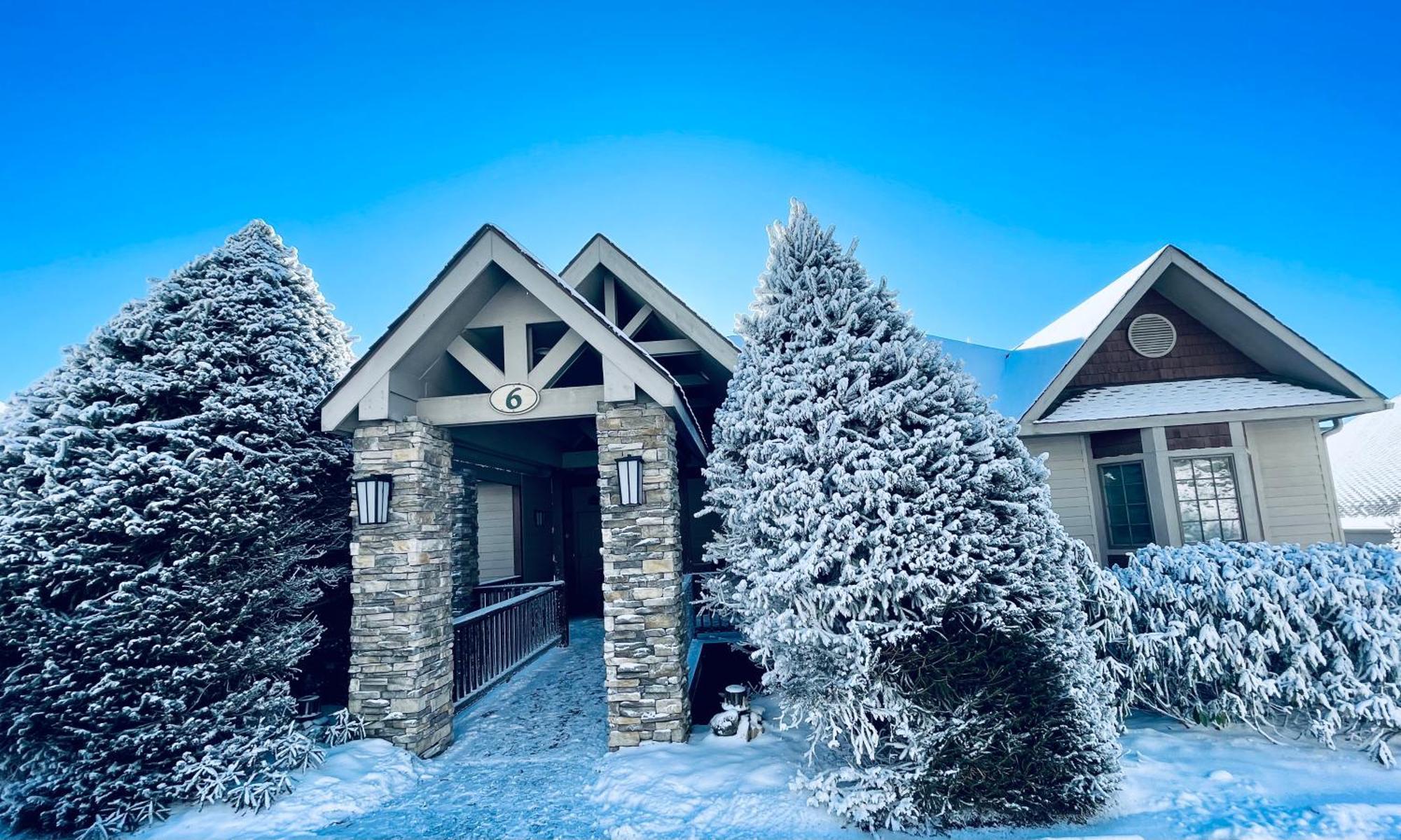 Bucket List Views Sugar Mountain Private Condo - 2Bed, 2Bath, Sleeps 6, Panoramic Views Of Mountains From Large Deck, Short Drive To Shopping, Restaurants, Cafes & Banner Elk Town מראה חיצוני תמונה