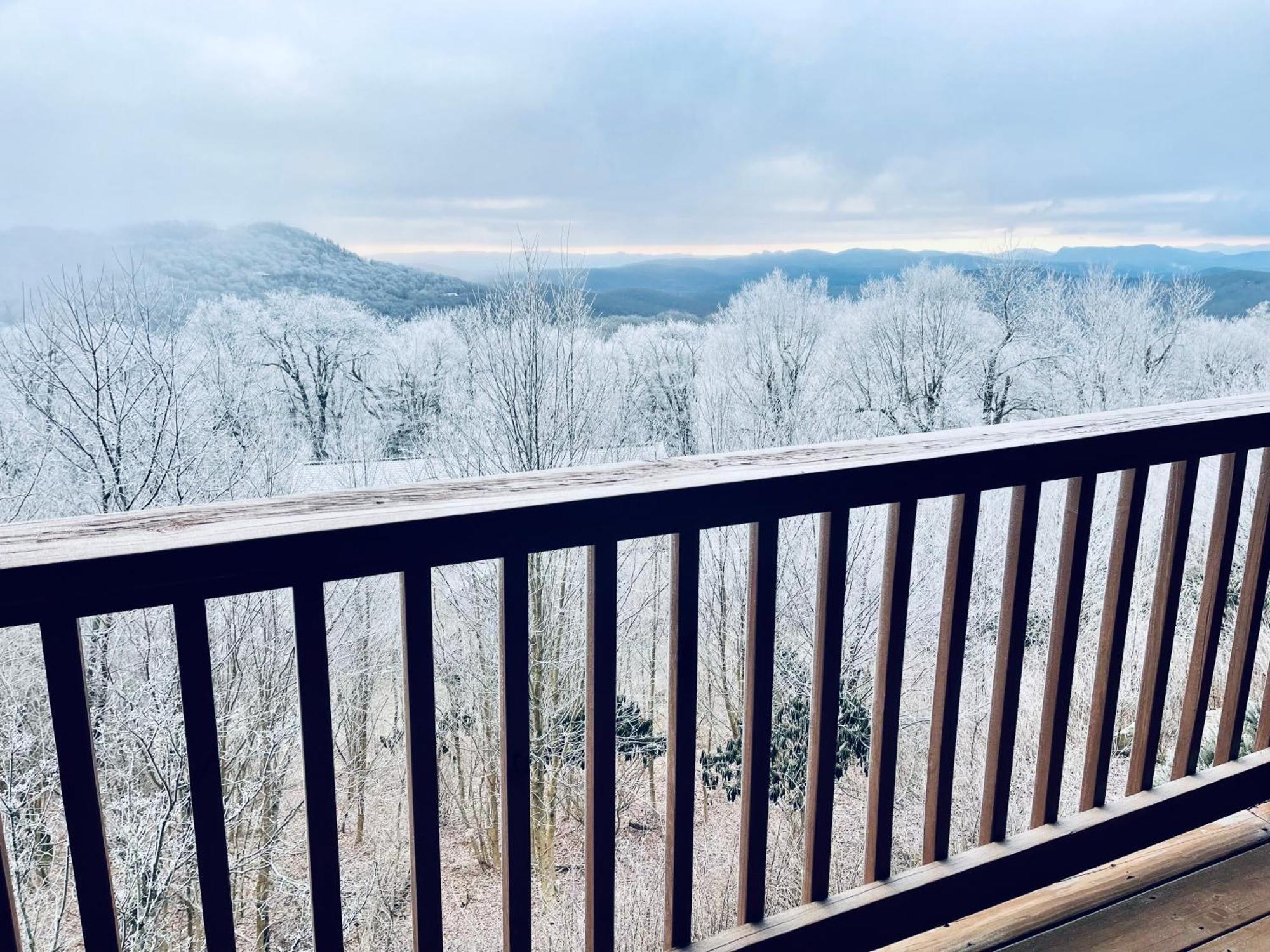 Bucket List Views Sugar Mountain Private Condo - 2Bed, 2Bath, Sleeps 6, Panoramic Views Of Mountains From Large Deck, Short Drive To Shopping, Restaurants, Cafes & Banner Elk Town מראה חיצוני תמונה